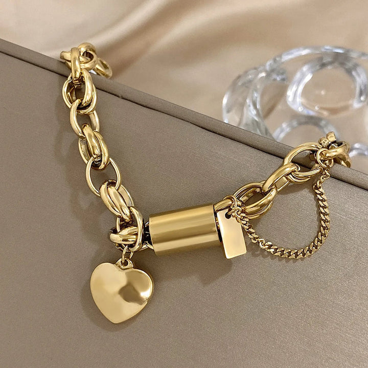 Pulsera gruesa de corazón de oro